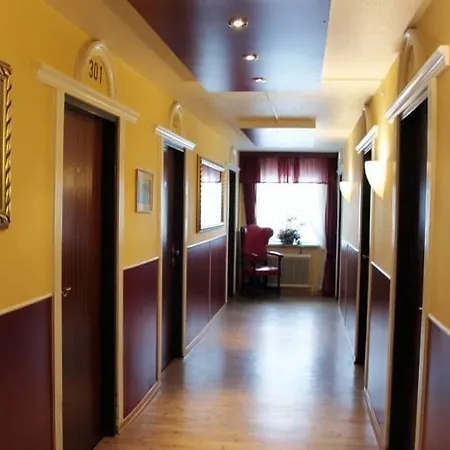 Hotel Stadthotel Restaurant Auerhahn 3*