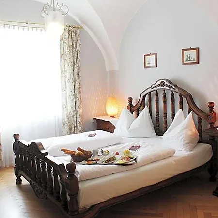 Otel Stadthotel Restaurant Auerhahn 3*