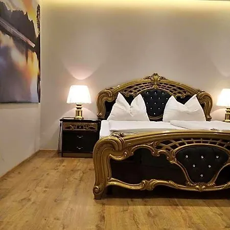 Stadthotel Restaurant Auerhahn 3* Vöcklabruck