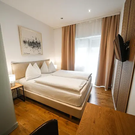 Stadthotel Restaurant Auerhahn Vöcklabruck