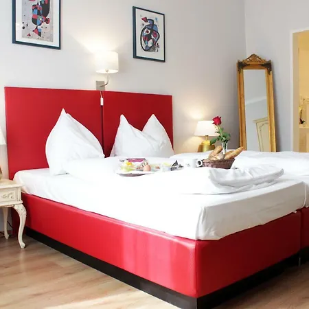 Hotell Stadthotel Restaurant Auerhahn 3*