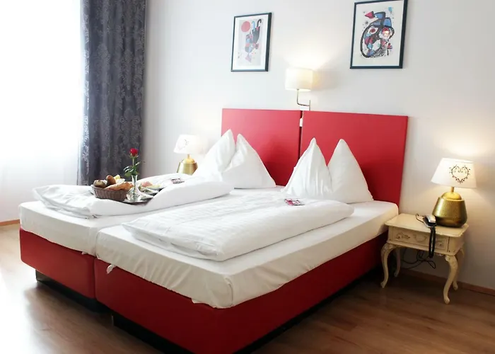 Stadthotel Restaurant Auerhahn 3*